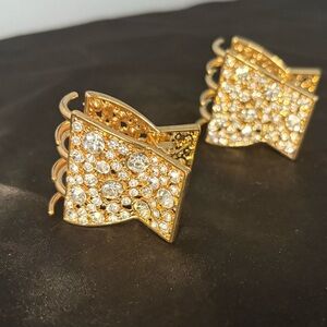 Piper K Elegant Gold Claw Barrettes. FREE with bundle!